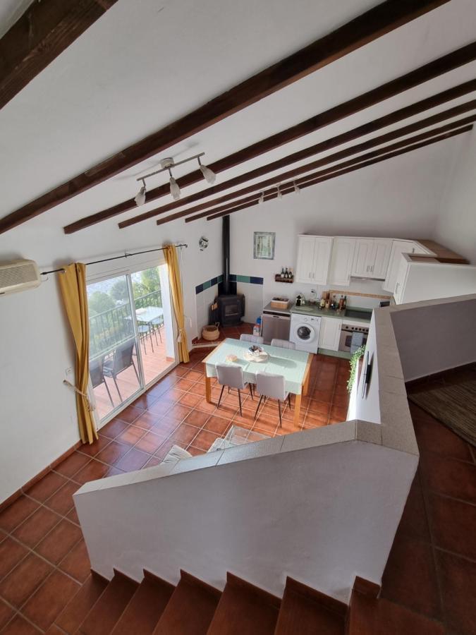 Lovely 2 Bed Apartment With Stunning Views & Pool Cómpeta Kültér fotó