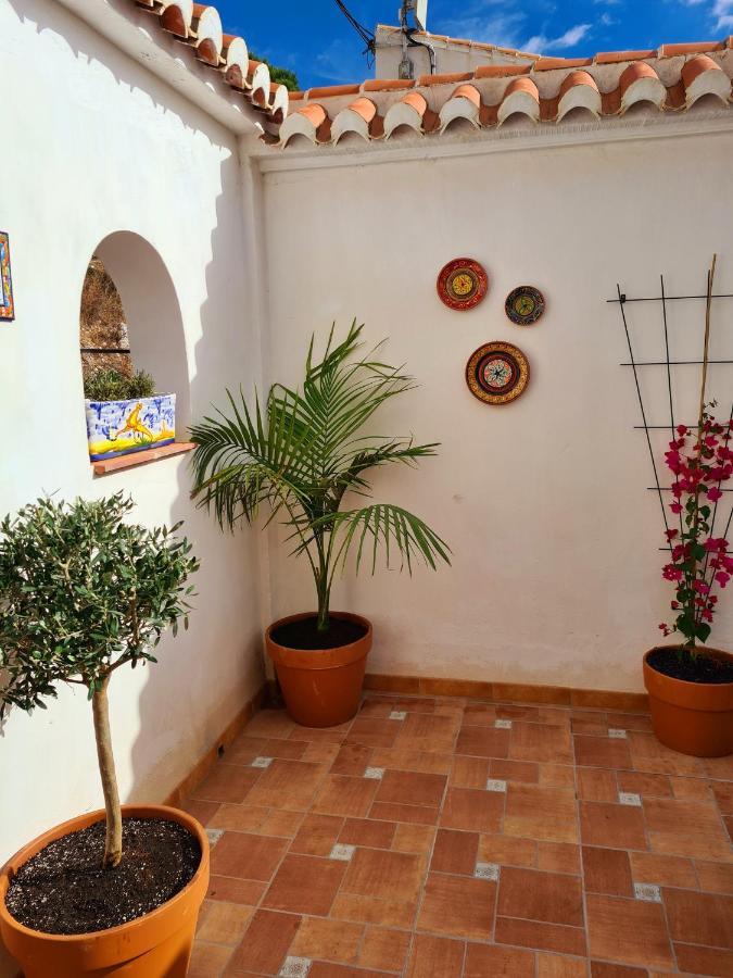 Lovely 2 Bed Apartment With Stunning Views & Pool Cómpeta Kültér fotó